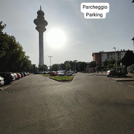 "Come A Casa" - Appartamento Gigi - Self Check In - Ospedale Humanitas - Forum Assago - Tram15 Rozzano Esterno foto