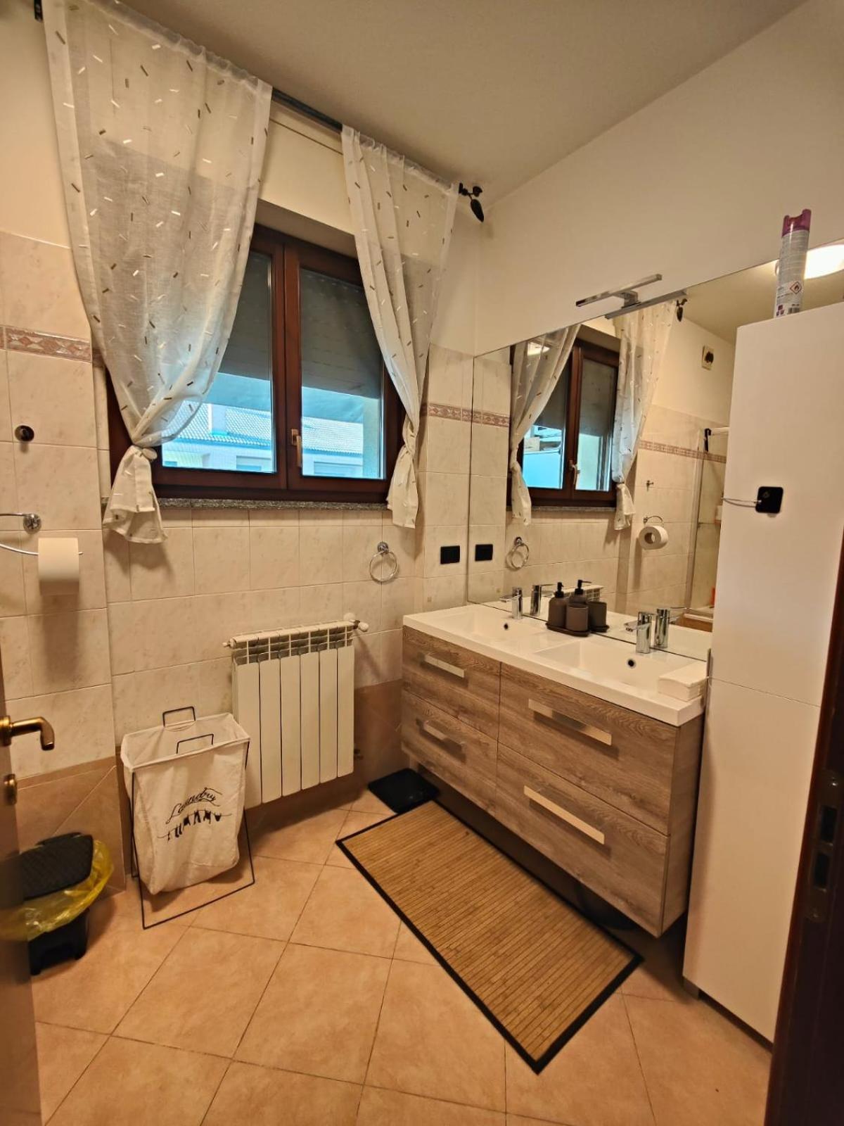 "Come A Casa" - Appartamento Gigi - Self Check In - Ospedale Humanitas - Forum Assago - Tram15 Rozzano Esterno foto