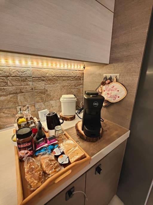 "Come A Casa" - Appartamento Gigi - Self Check In - Ospedale Humanitas - Forum Assago - Tram15 Rozzano Esterno foto