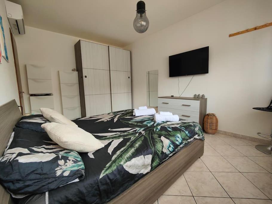 "Come A Casa" - Appartamento Gigi - Self Check In - Ospedale Humanitas - Forum Assago - Tram15 Rozzano Esterno foto